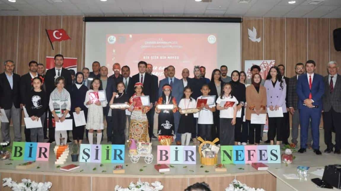 ŞİİR OKUMA YARIŞMASI İLÇE 1.Sİ